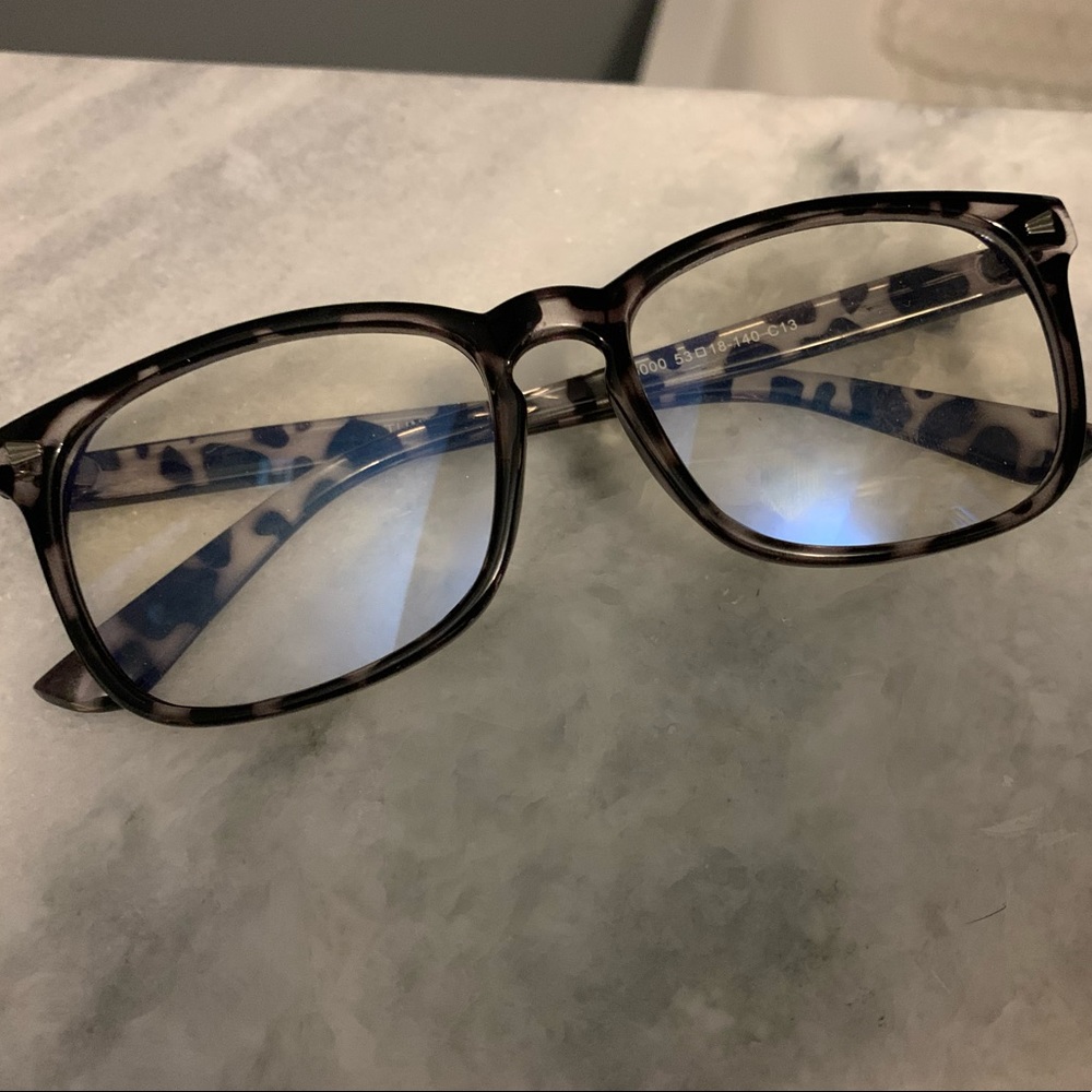 Blue light glasses
